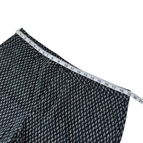 Riders By Lee Women 6" Inseam Black & White Printed Cotton/Spandex Shorts SZ 18M - Picture 5 of 12